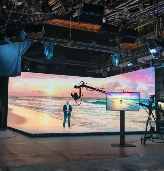 XR STUDIO .webp